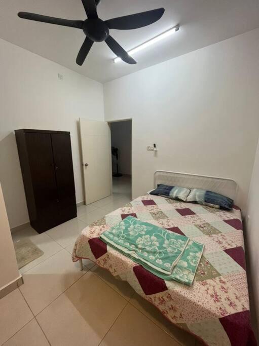 Hadeerna Homestay - Double Storey Terrace Chemor Eksteriør bilde