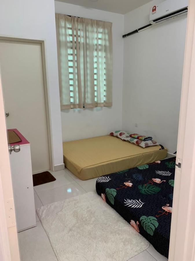 Hadeerna Homestay - Double Storey Terrace Chemor Eksteriør bilde